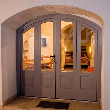 Pavi Trulli E *