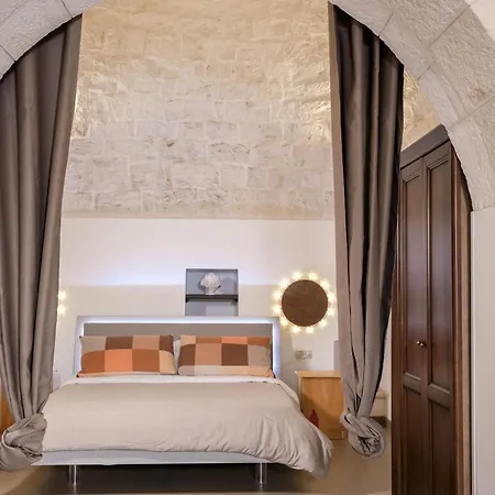 Pavi Trulli E * Локоротондо